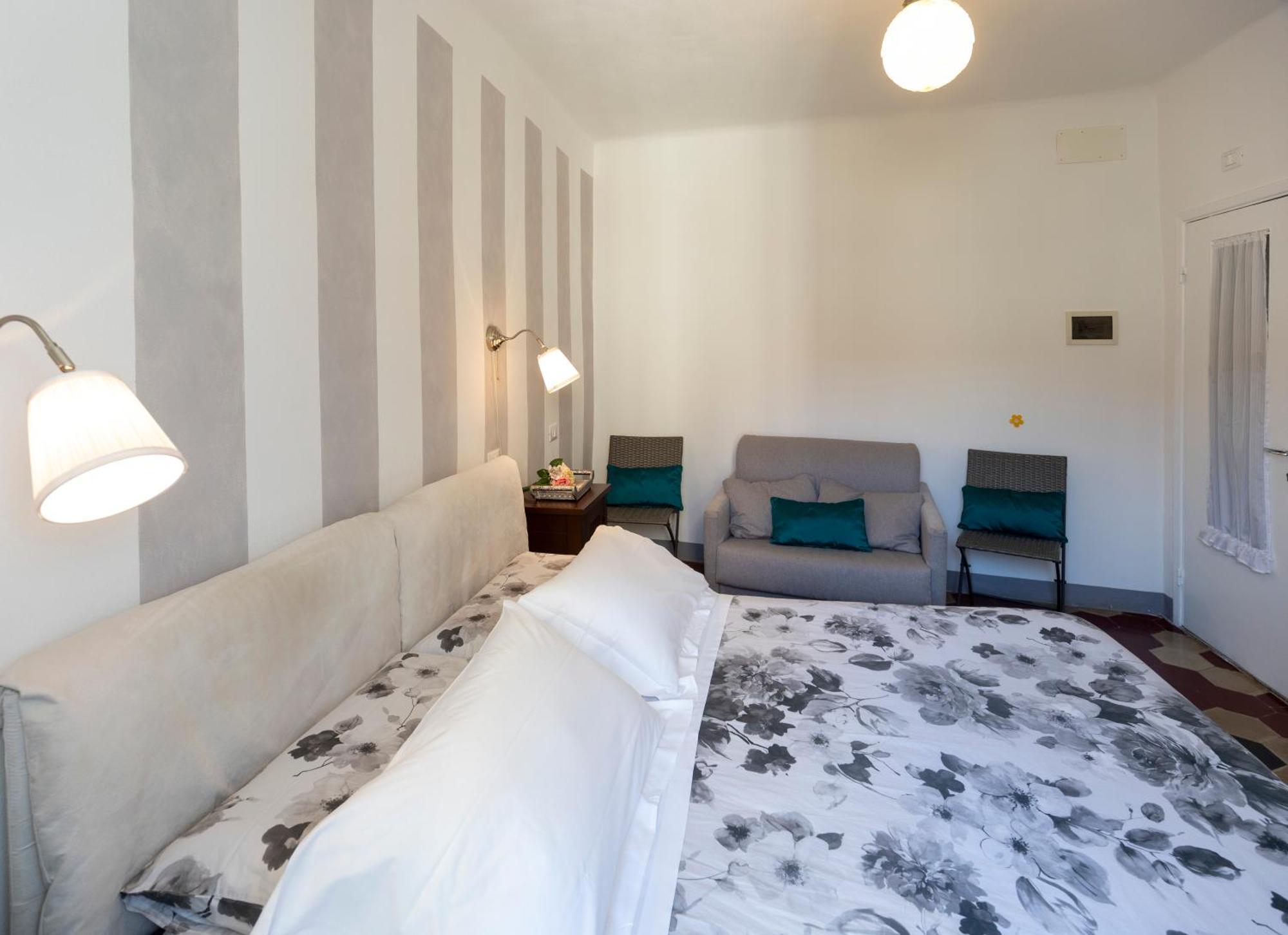 Casa Giangare Hotel Sarzana Ngoại thất bức ảnh